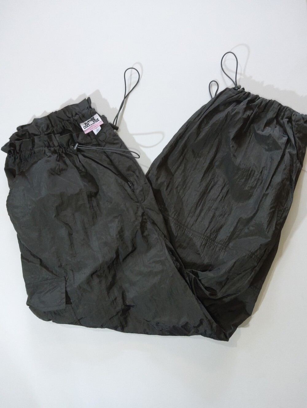 Future Collective Parachute Cargo Windbreaker Pants Womens Large Olive Green